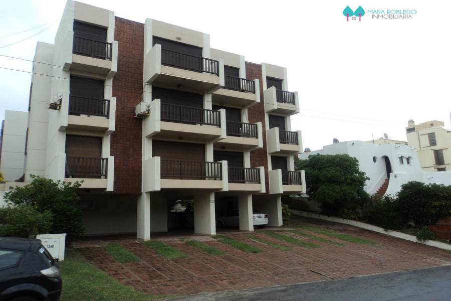 Pinamar,Buenos Aires,Argentina,2 Bedrooms Bedrooms,Apartamentos,BURRIQUETAS,1,5786