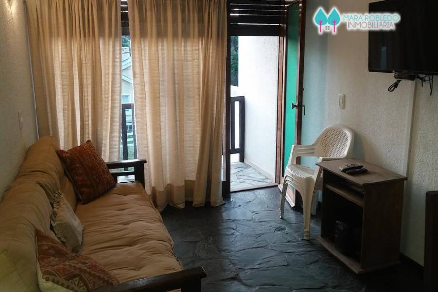 Pinamar,Buenos Aires,Argentina,2 Bedrooms Bedrooms,Apartamentos,BURRIQUETAS,1,5786