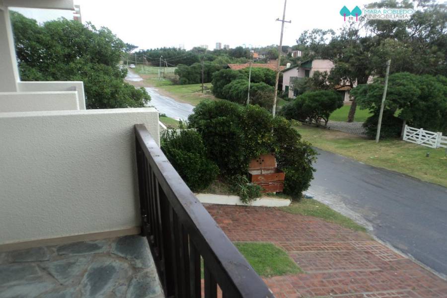 Pinamar,Buenos Aires,Argentina,2 Bedrooms Bedrooms,Apartamentos,BURRIQUETAS,1,5786