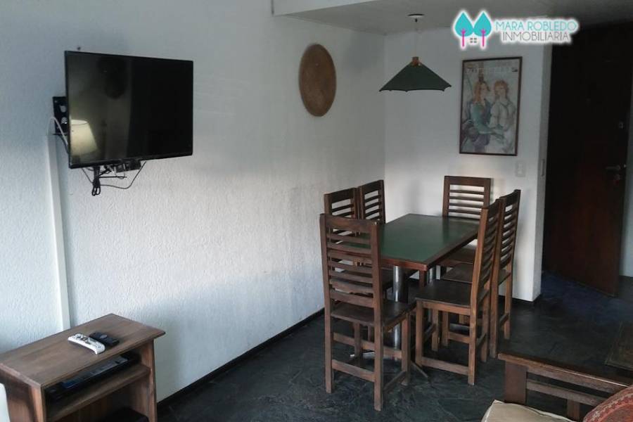 Pinamar,Buenos Aires,Argentina,2 Bedrooms Bedrooms,Apartamentos,BURRIQUETAS,1,5786