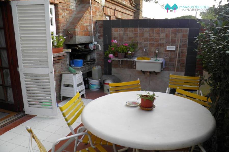 Pinamar,Buenos Aires,Argentina,3 Bedrooms Bedrooms,2 BathroomsBathrooms,Duplex-Triplex,DEL CARACOL ,5798