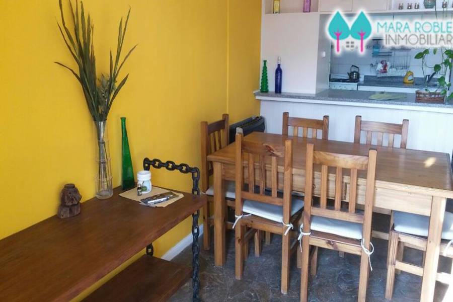 Pinamar,Buenos Aires,Argentina,2 Bedrooms Bedrooms,1 BañoBathrooms,Apartamentos,DEL MELGACHO,5802