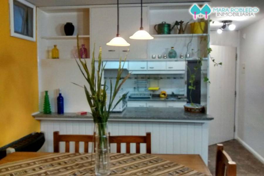 Pinamar,Buenos Aires,Argentina,2 Bedrooms Bedrooms,1 BañoBathrooms,Apartamentos,DEL MELGACHO,5802