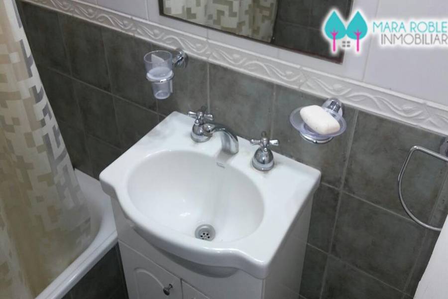 Pinamar,Buenos Aires,Argentina,2 Bedrooms Bedrooms,1 BañoBathrooms,Apartamentos,DEL MELGACHO,5802