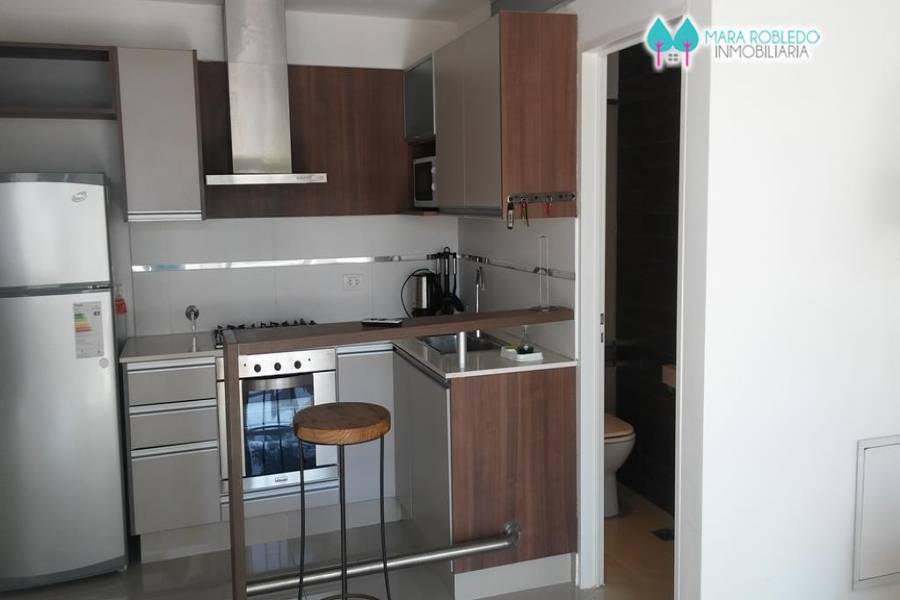 Pinamar,Buenos Aires,Argentina,3 Bedrooms Bedrooms,3 BathroomsBathrooms,Duplex-Triplex,EOLO,2,5810