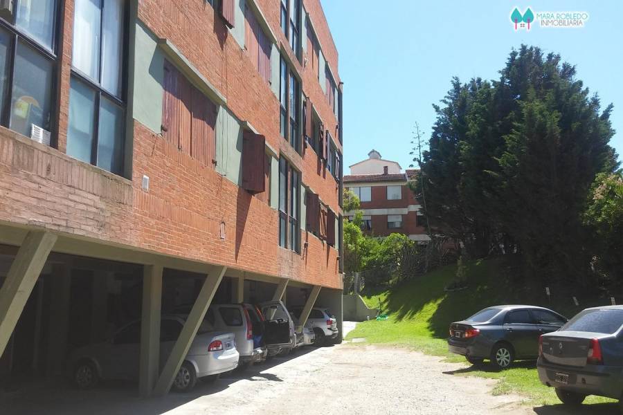 Pinamar,Buenos Aires,Argentina,2 Bedrooms Bedrooms,1 BañoBathrooms,Apartamentos,EOLO,2,5813
