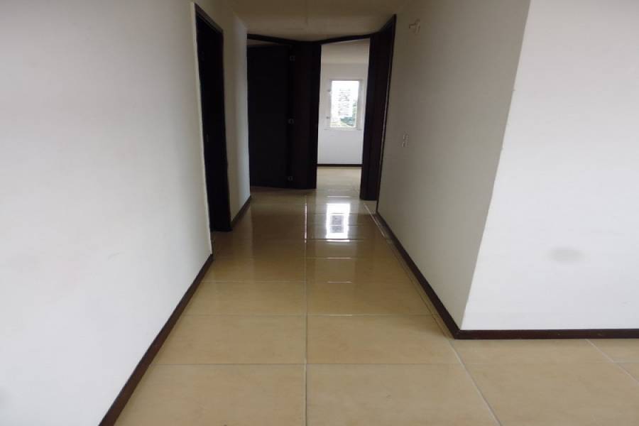 Cali,Valle del Cauca,Colombia,3 Bedrooms Bedrooms,2 BathroomsBathrooms,Apartamentos,14c,5851