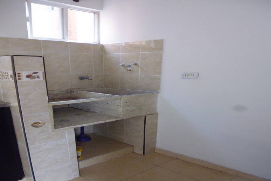 Cali,Valle del Cauca,Colombia,3 Bedrooms Bedrooms,2 BathroomsBathrooms,Apartamentos,14c,5851