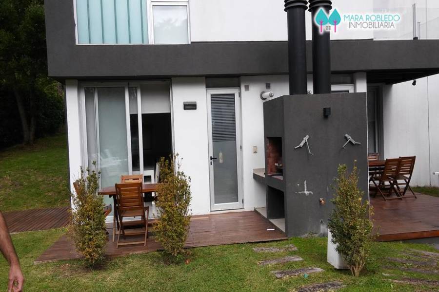 Carilo,Buenos Aires,Argentina,2 Bedrooms Bedrooms,1 BañoBathrooms,Apartamentos,BANDURRIA ,5891