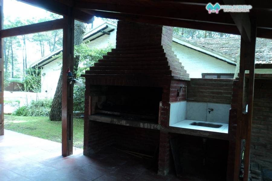 Carilo,Buenos Aires,Argentina,4 Bedrooms Bedrooms,3 BathroomsBathrooms,Casas,PALMERA ,5895