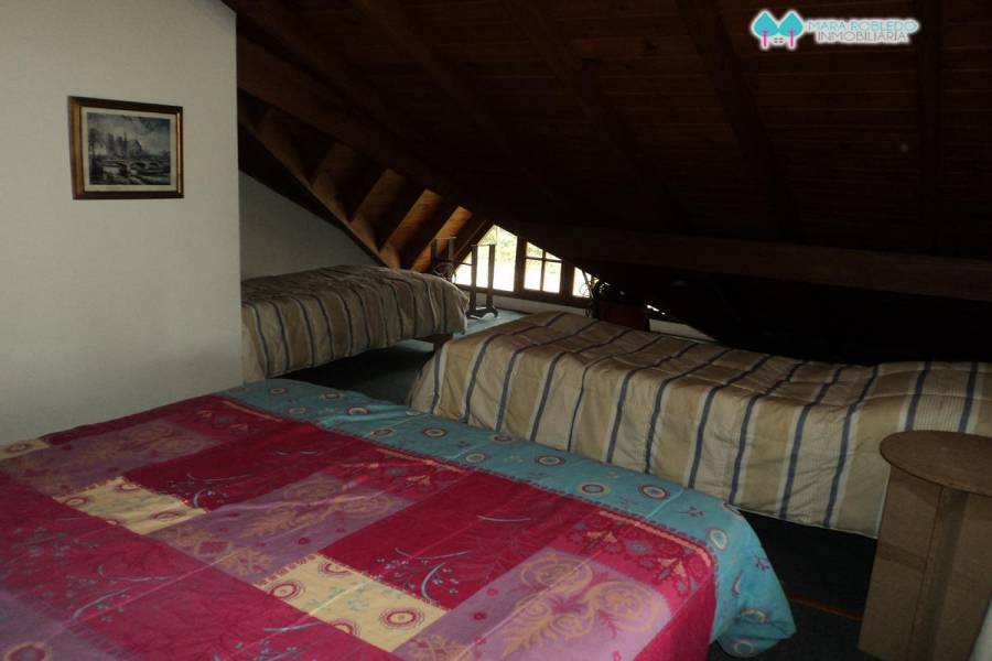 Carilo,Buenos Aires,Argentina,4 Bedrooms Bedrooms,3 BathroomsBathrooms,Casas,PALMERA ,5895