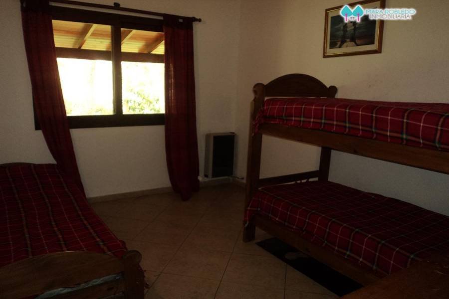 Carilo,Buenos Aires,Argentina,4 Bedrooms Bedrooms,3 BathroomsBathrooms,Casas,PALMERA ,5895