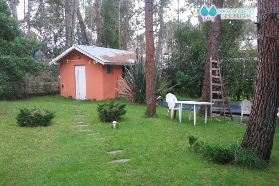 Carilo,Buenos Aires,Argentina,4 Bedrooms Bedrooms,3 BathroomsBathrooms,Casas,PALMERA Y CHORLO,5898