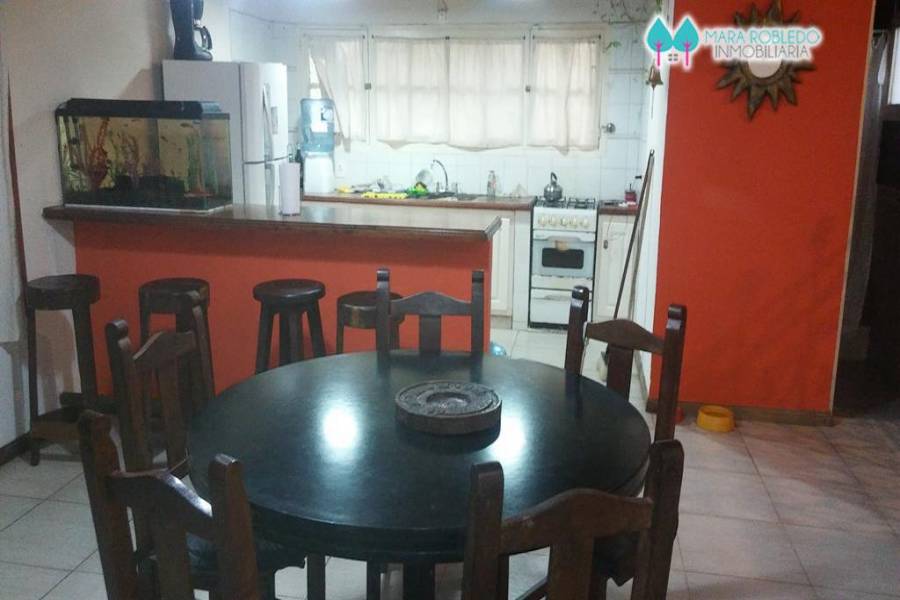 Carilo,Buenos Aires,Argentina,4 Bedrooms Bedrooms,3 BathroomsBathrooms,Casas,PALMERA Y CHORLO,5898