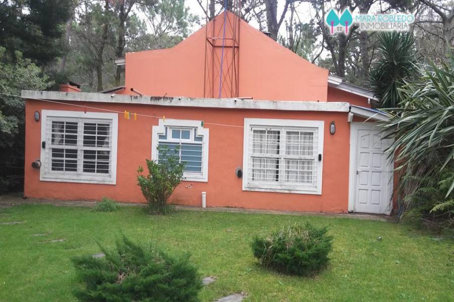 Carilo,Buenos Aires,Argentina,4 Bedrooms Bedrooms,3 BathroomsBathrooms,Casas,PALMERA Y CHORLO,5898