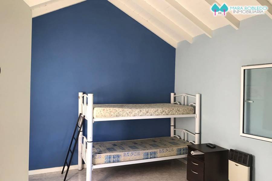 Valeria del Mar,Buenos Aires,Argentina,3 Bedrooms Bedrooms,2 BathroomsBathrooms,Casas,CBTA JULIETA Y ARCACHON,5931