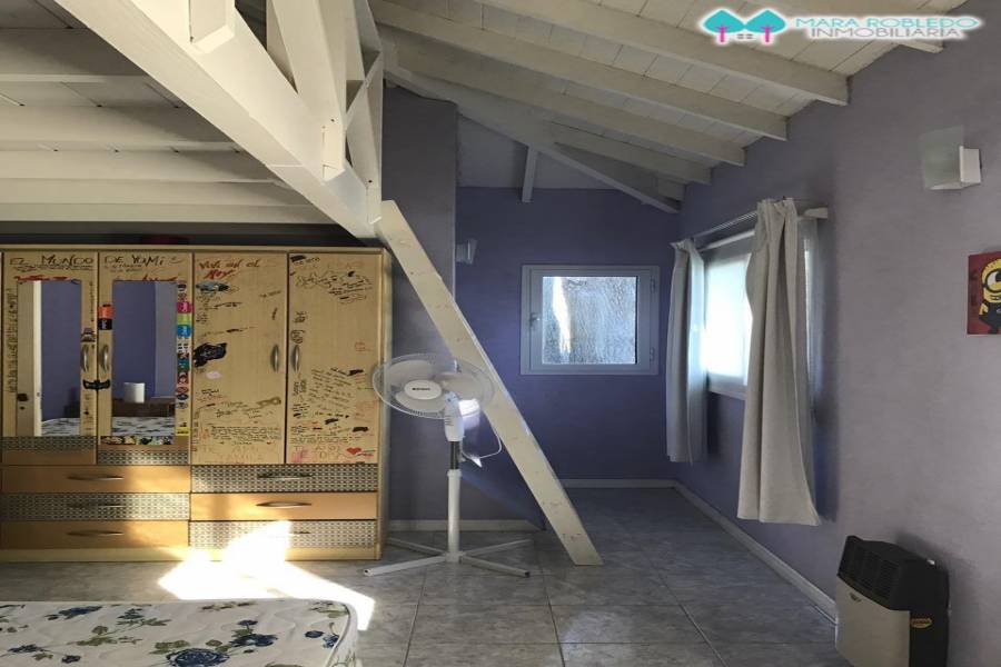 Valeria del Mar,Buenos Aires,Argentina,3 Bedrooms Bedrooms,2 BathroomsBathrooms,Casas,CBTA JULIETA Y ARCACHON,5931