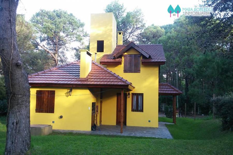 Valeria del Mar,Buenos Aires,Argentina,3 Bedrooms Bedrooms,2 BathroomsBathrooms,Casas,EL CANO ,5936