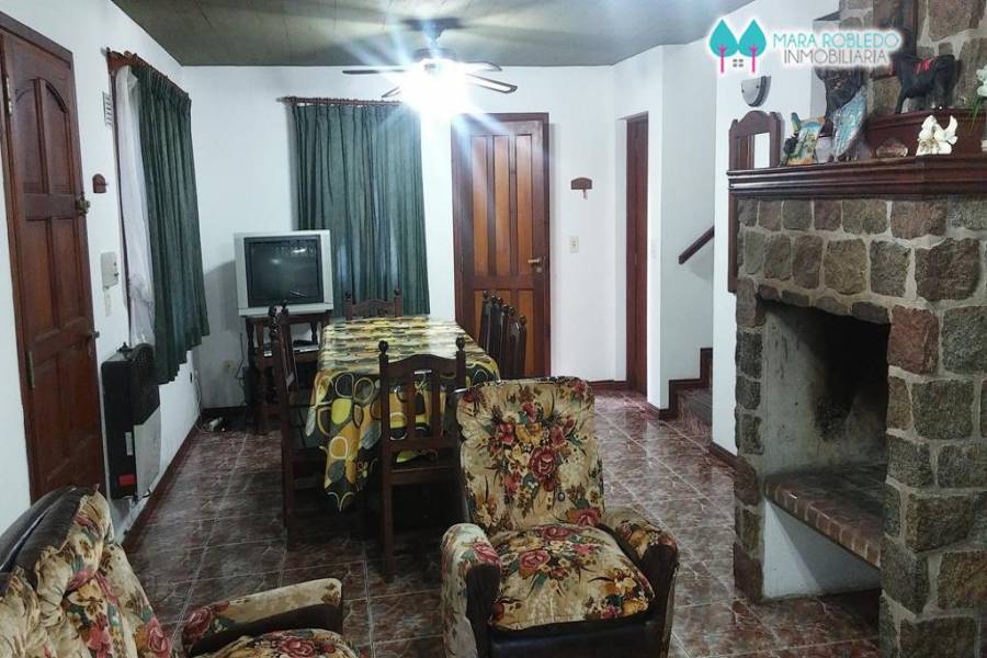 Valeria del Mar,Buenos Aires,Argentina,3 Bedrooms Bedrooms,2 BathroomsBathrooms,Casas,EL CANO ,5936