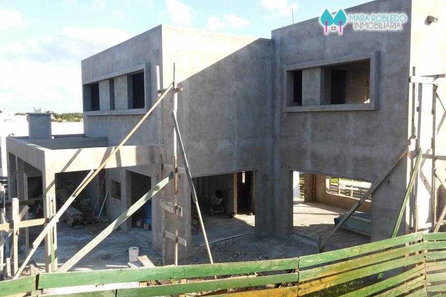 Costa Esmeralda,Buenos Aires,Argentina,4 Bedrooms Bedrooms,4 BathroomsBathrooms,Casas,GOLF 1 LOTE 85,6003