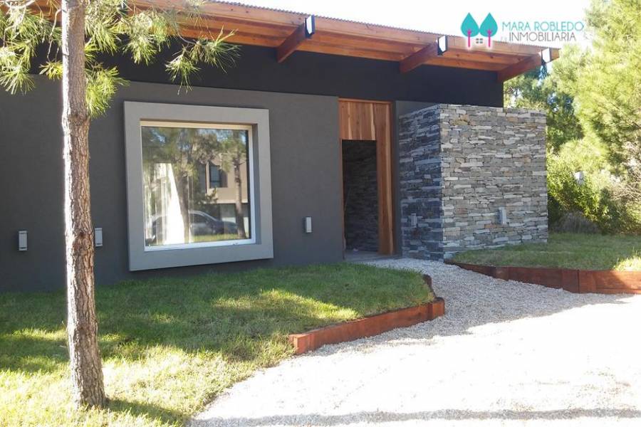 Costa Esmeralda,Buenos Aires,Argentina,4 Bedrooms Bedrooms,3 BathroomsBathrooms,Casas,RESIDENCIAL 1 LOTE 93,6046