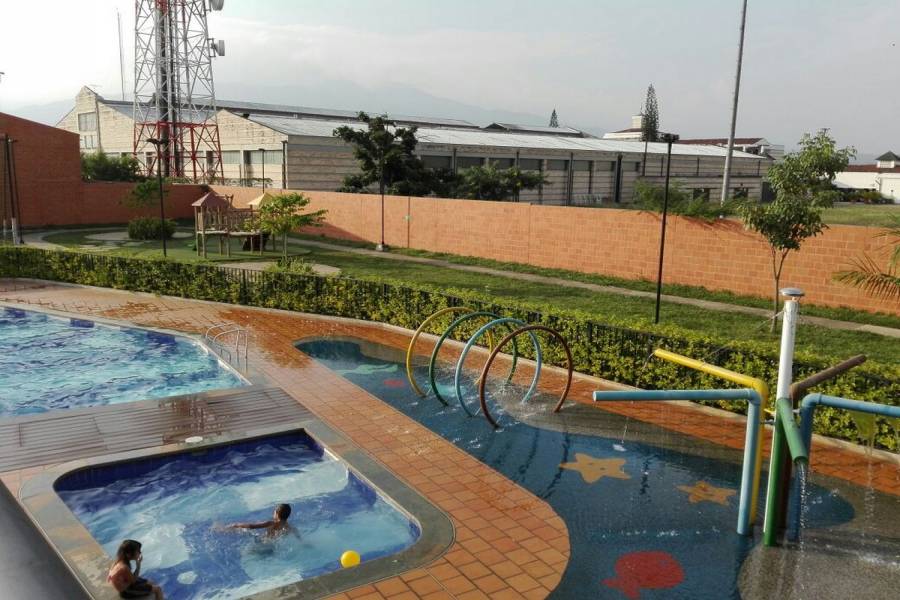 Cali,Valle del Cauca,Colombia,3 Bedrooms Bedrooms,2 BathroomsBathrooms,Casas,3,6127