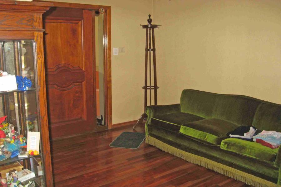 Moron,Buenos Aires,Argentina,2 Bedrooms Bedrooms,1 BañoBathrooms,Casas,MAXIMO PAZ ,6158