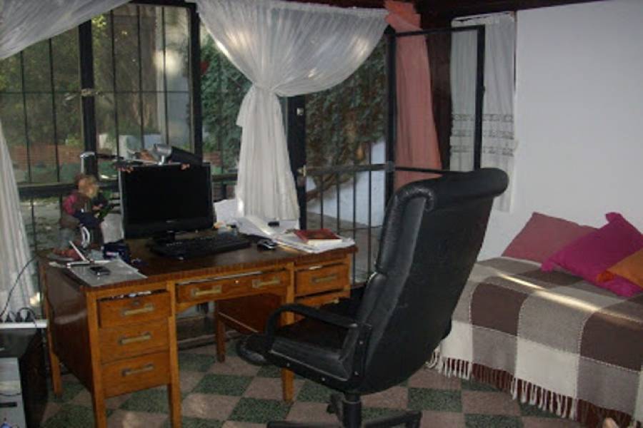 Flores,Capital Federal,Argentina,2 Bedrooms Bedrooms,1 BañoBathrooms,Casas,ZUVIRIA ,6161