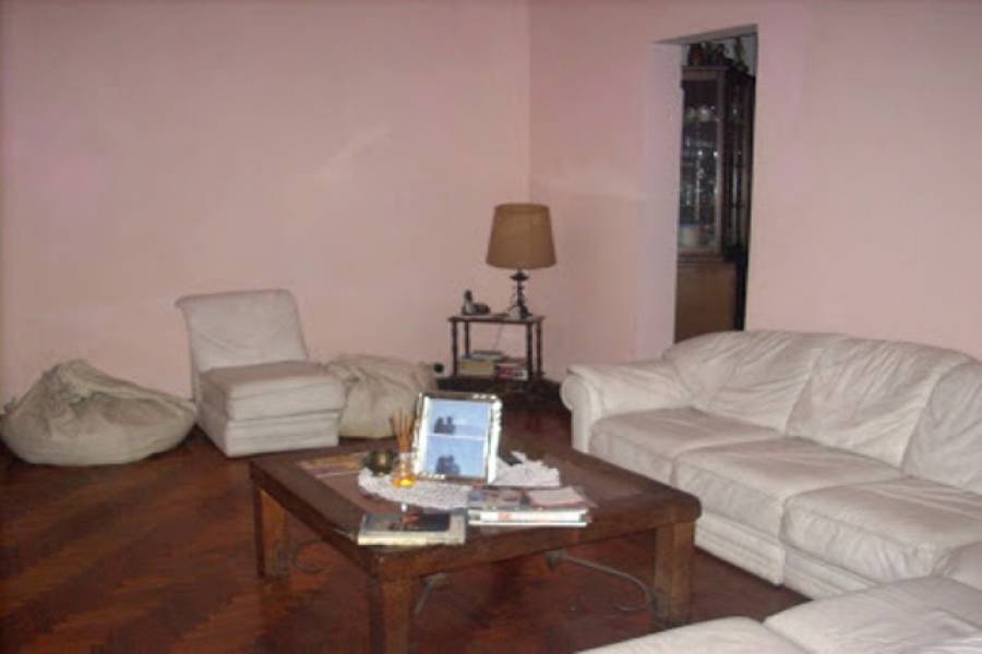 Flores,Capital Federal,Argentina,2 Bedrooms Bedrooms,1 BañoBathrooms,Casas,ZUVIRIA ,6161