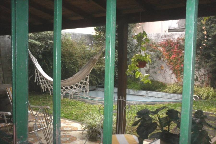 Flores,Capital Federal,Argentina,2 Bedrooms Bedrooms,1 BañoBathrooms,Casas,BILBAO,FRANCISCO,6181