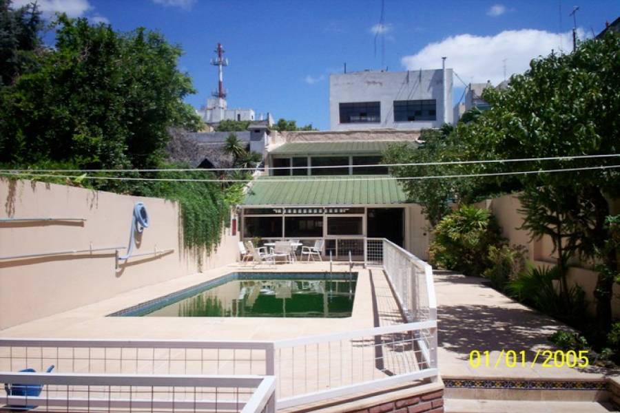 Flores,Capital Federal,Argentina,3 Bedrooms Bedrooms,2 BathroomsBathrooms,Casas,RIVERA INDARTE ,6198