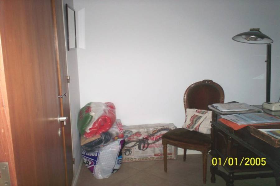 Flores,Capital Federal,Argentina,3 Bedrooms Bedrooms,2 BathroomsBathrooms,Casas,RIVERA INDARTE ,6198