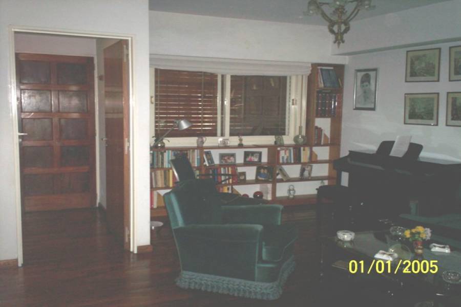 Flores,Capital Federal,Argentina,3 Bedrooms Bedrooms,2 BathroomsBathrooms,Casas,RIVERA INDARTE ,6198