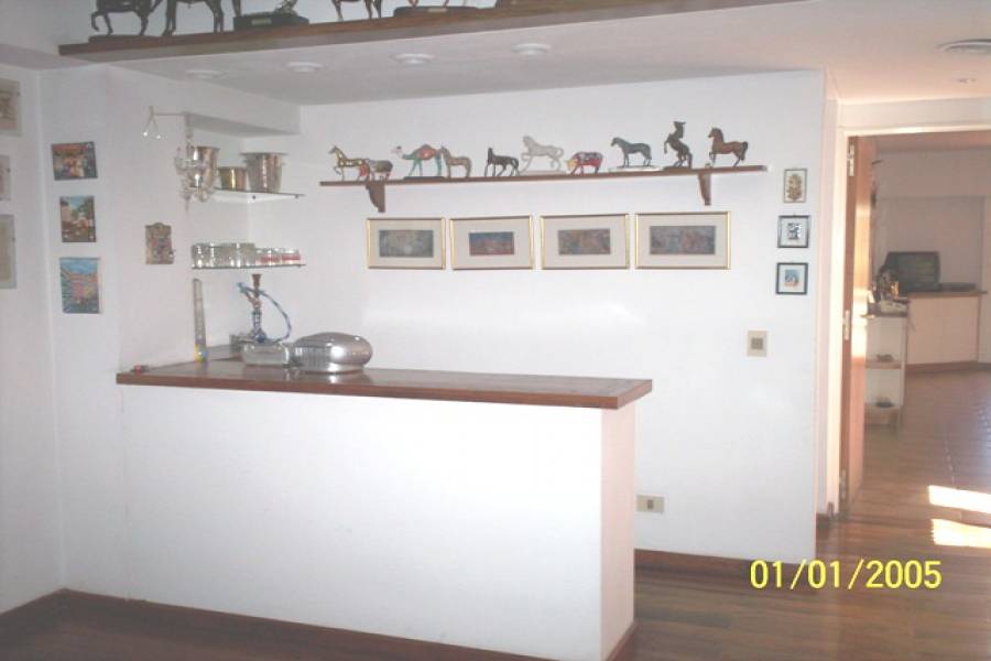 Flores,Capital Federal,Argentina,3 Bedrooms Bedrooms,2 BathroomsBathrooms,Casas,RIVERA INDARTE ,6198