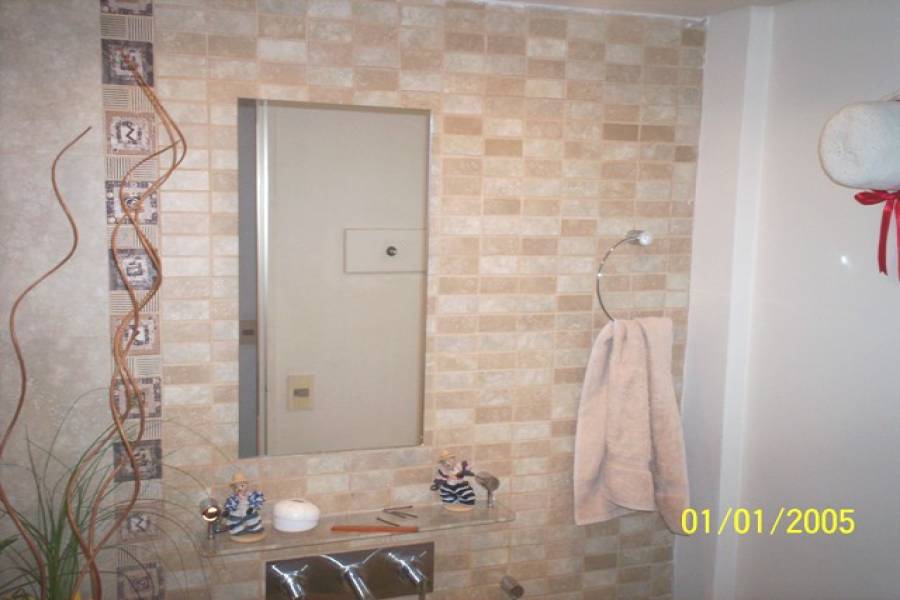 Flores,Capital Federal,Argentina,3 Bedrooms Bedrooms,2 BathroomsBathrooms,Casas,RIVERA INDARTE ,6198