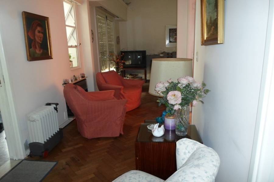 Flores,Capital Federal,Argentina,2 Bedrooms Bedrooms,1 BañoBathrooms,Casas,LAUTARO AL 1000,6216