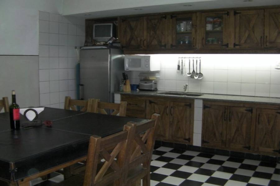 Boedo,Capital Federal,Argentina,2 Bedrooms Bedrooms,1 BañoBathrooms,Casas,HUMBERTO PRIMO,6220