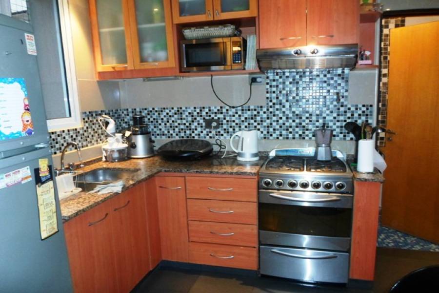 Villa Luro,Capital Federal,Argentina,2 Bedrooms Bedrooms,1 BañoBathrooms,Casas,IRIGOYEN ,6233