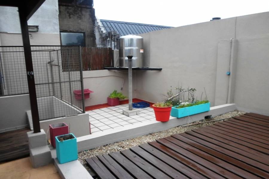 Villa Luro,Capital Federal,Argentina,2 Bedrooms Bedrooms,1 BañoBathrooms,Casas,IRIGOYEN ,6233