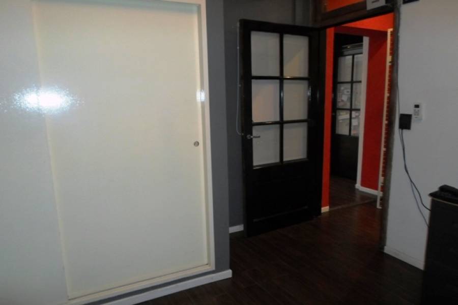 Villa Luro,Capital Federal,Argentina,2 Bedrooms Bedrooms,1 BañoBathrooms,Casas,IRIGOYEN ,6233