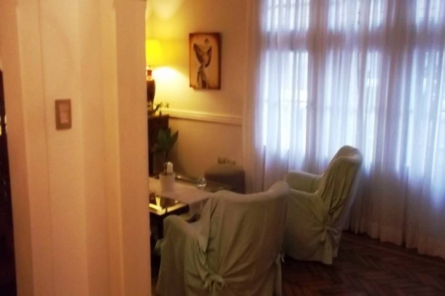 Flores,Capital Federal,Argentina,3 Bedrooms Bedrooms,1 BañoBathrooms,Casas,YERBAL ,6242