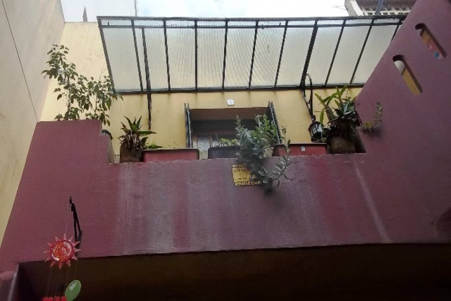 Flores,Capital Federal,Argentina,3 Bedrooms Bedrooms,1 BañoBathrooms,Casas,YERBAL ,6242