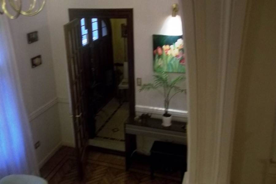 Flores,Capital Federal,Argentina,3 Bedrooms Bedrooms,1 BañoBathrooms,Casas,YERBAL ,6242