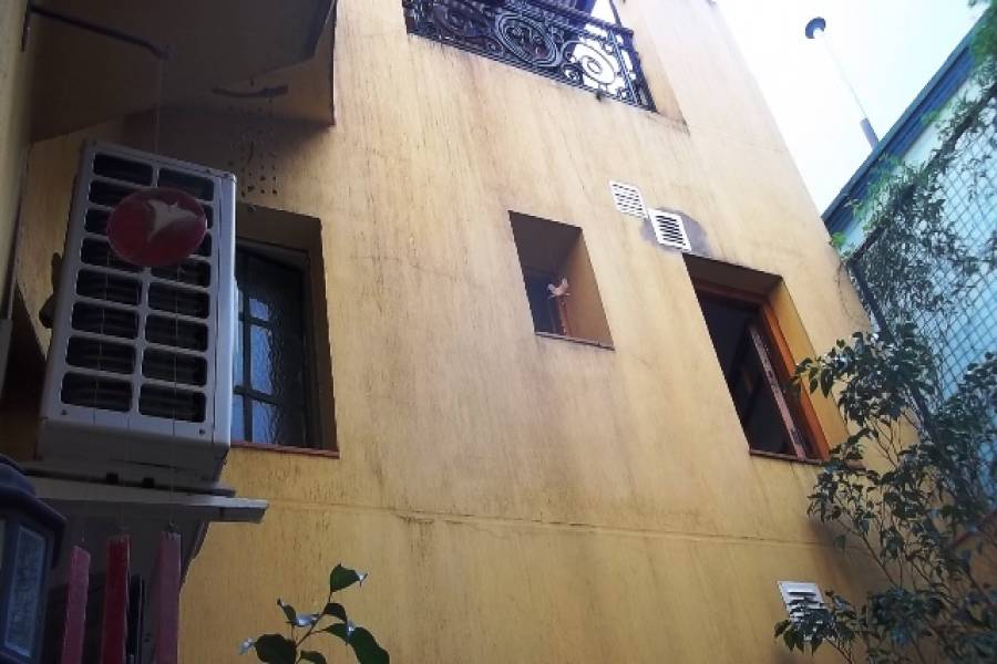 Flores,Capital Federal,Argentina,3 Bedrooms Bedrooms,1 BañoBathrooms,Casas,YERBAL ,6242