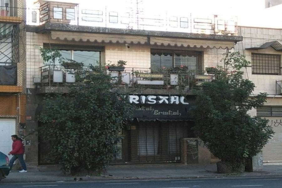 Flores,Capital Federal,Argentina,3 Bedrooms Bedrooms,1 BañoBathrooms,Casas,SAN PEDRITO ,6245
