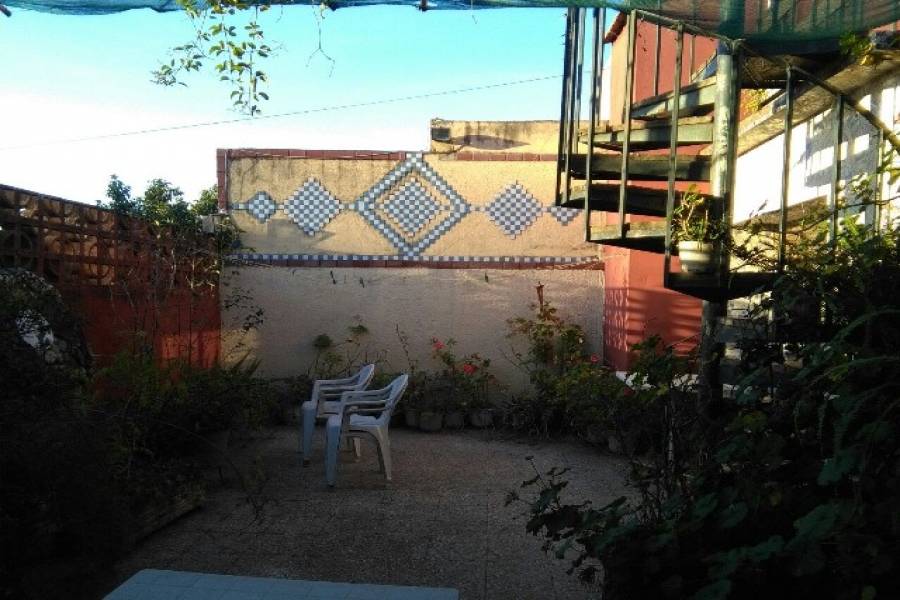 Flores,Capital Federal,Argentina,3 Bedrooms Bedrooms,1 BañoBathrooms,Casas,SAN PEDRITO ,6245