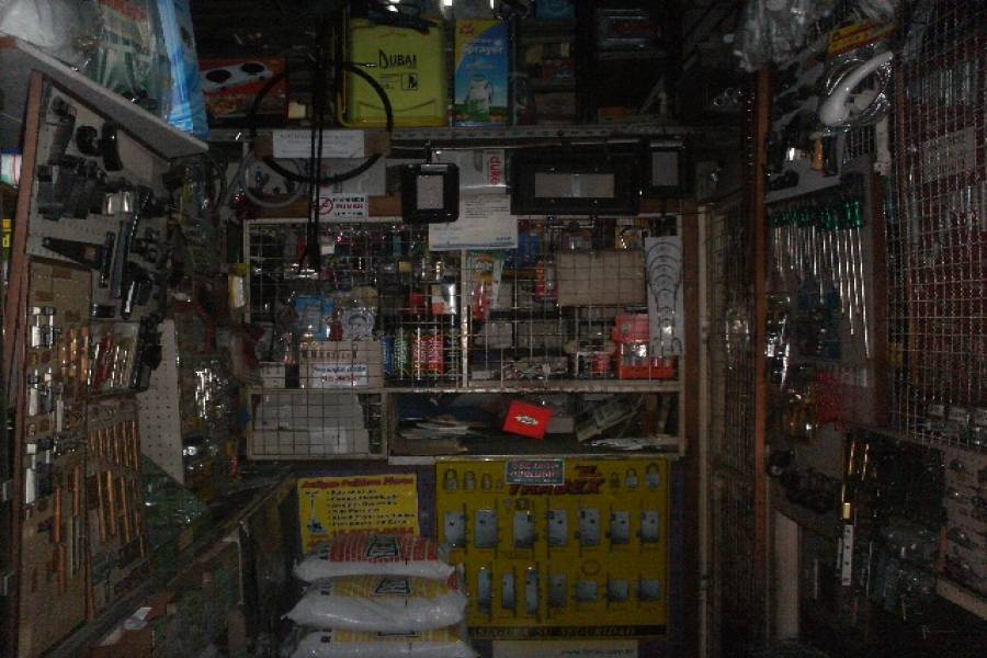 Flores,Capital Federal,Argentina,Local comercial,EVA PERON ,6325