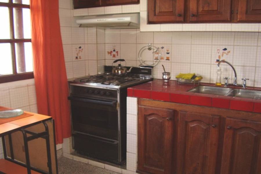 Villa Devoto,Capital Federal,Argentina,2 Bedrooms Bedrooms,1 BañoBathrooms,PH Tipo Casa,VIRGILIO,6332