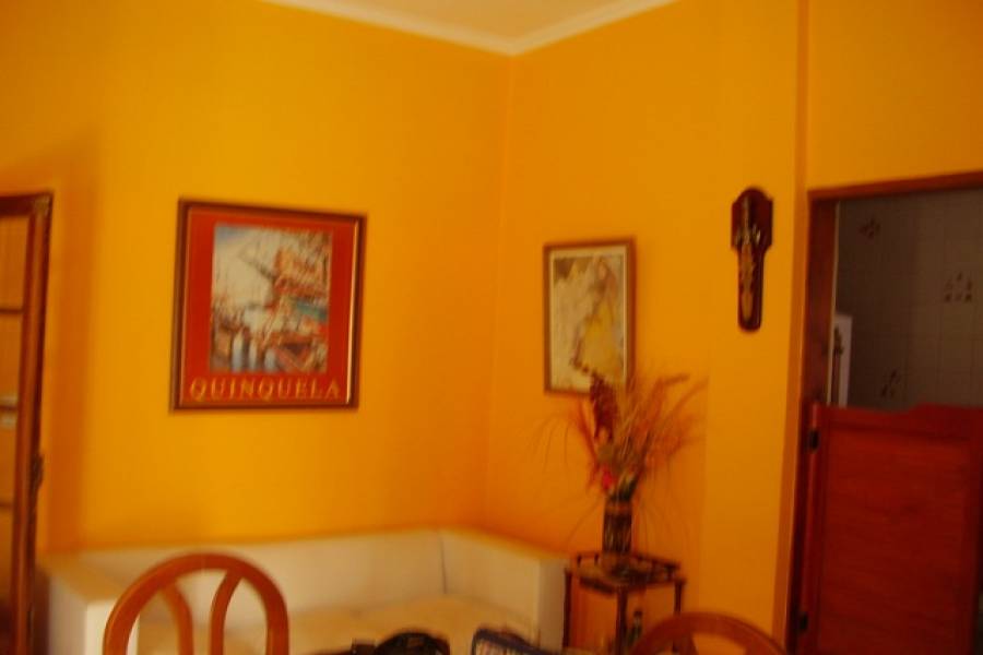 Villa Devoto,Capital Federal,Argentina,2 Bedrooms Bedrooms,1 BañoBathrooms,PH Tipo Casa,VIRGILIO,6332