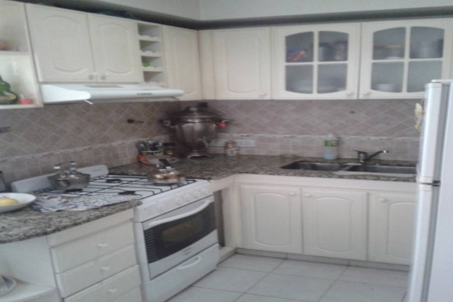 Floresta,Capital Federal,Argentina,2 Bedrooms Bedrooms,1 BañoBathrooms,PH Tipo Casa,ENSENADA ,6334